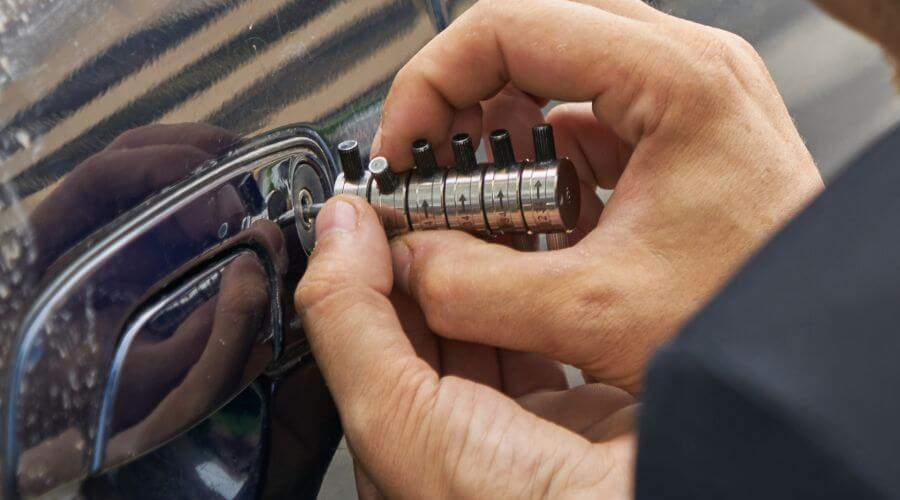 Expert Emergency Roof Repairs services in Wayne, ME